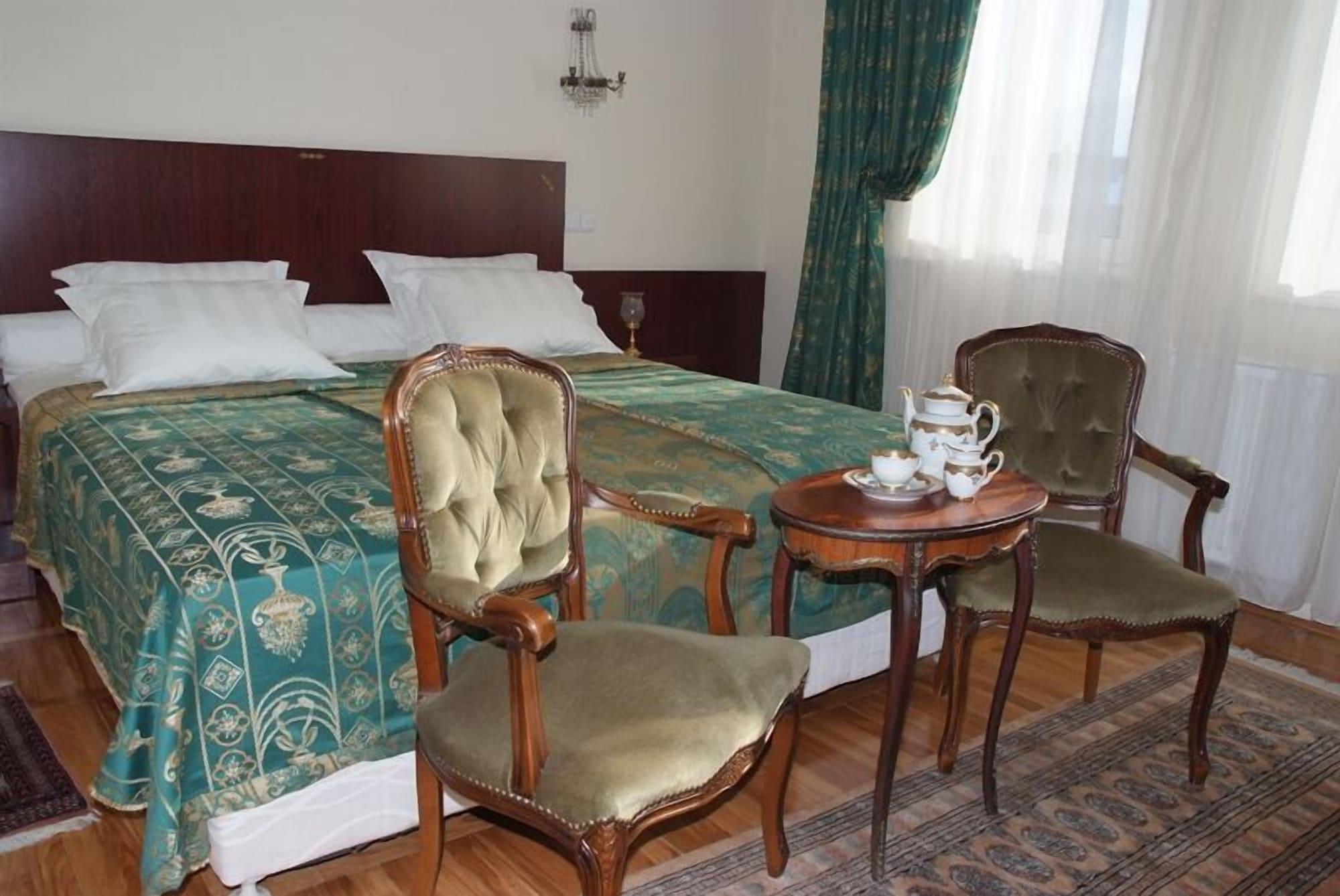 Hotel Octagon Sarajevo Exteriör bild