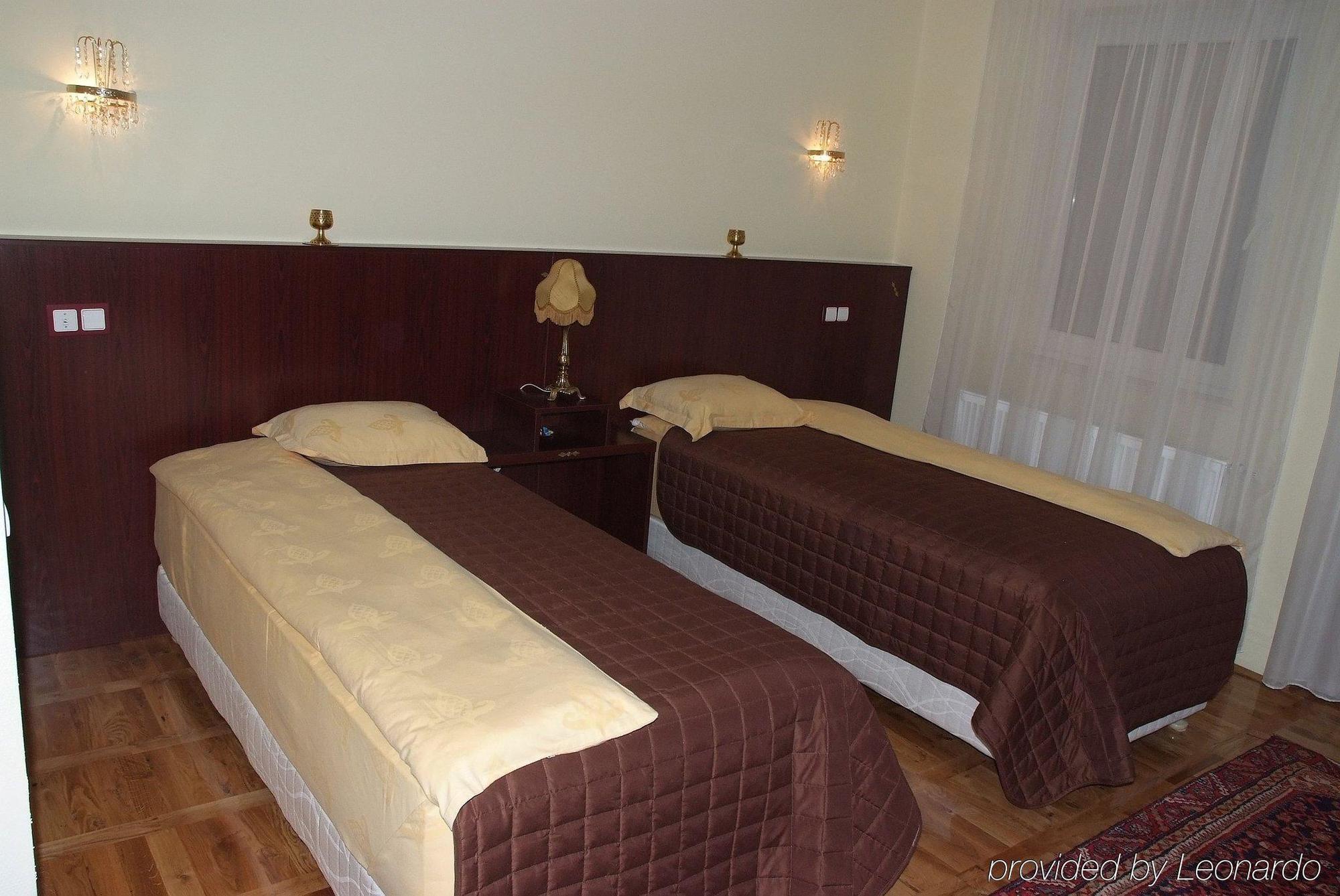 Hotel Octagon Sarajevo Exteriör bild