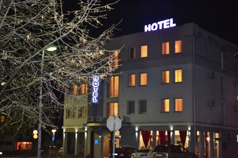 Hotel Octagon Sarajevo Exteriör bild